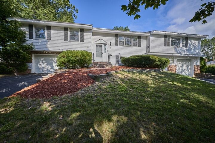 35 Catherine Dr  Peabody MA 01960 photo