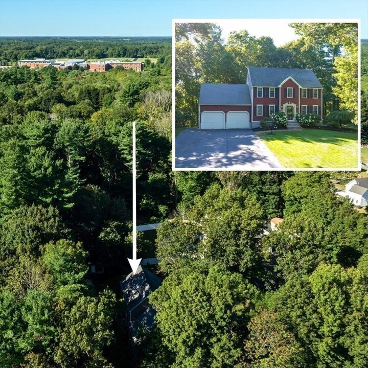Property Photo:  10 Duck Farm  MA 02324 