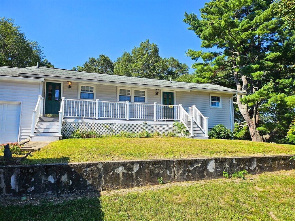 Property Photo: 5 Stanford Cir MA 01757