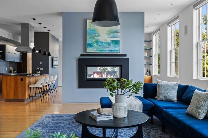 Property Photo:  618 East 2nd St 2  MA 02127