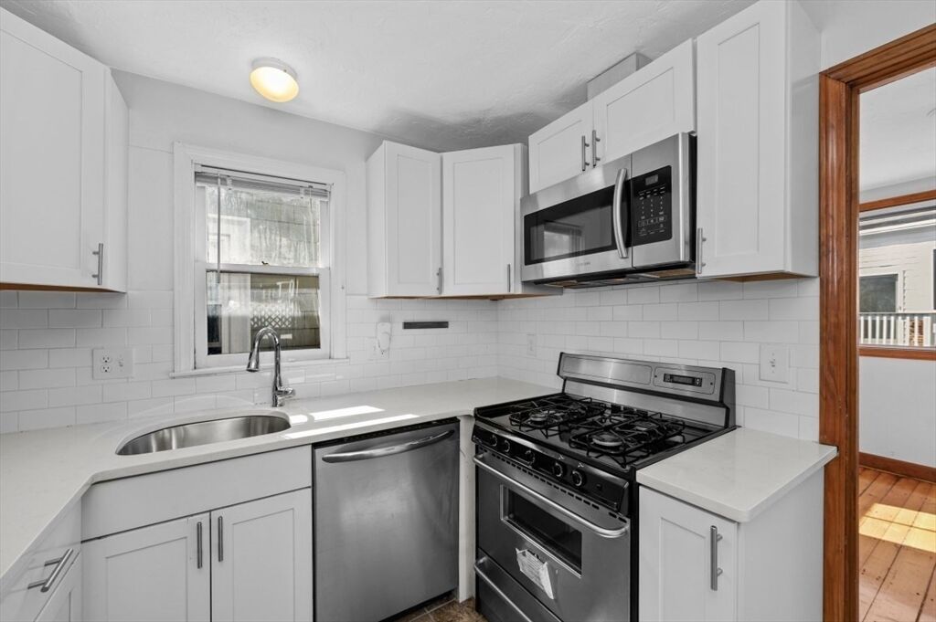 Property Photo: 32 Prospect Street 3 MA 02129