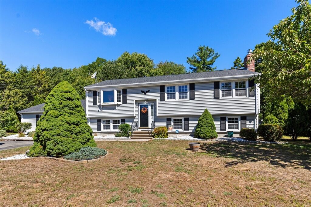 Property Photo: 10 Wentworth Drive MA 01821