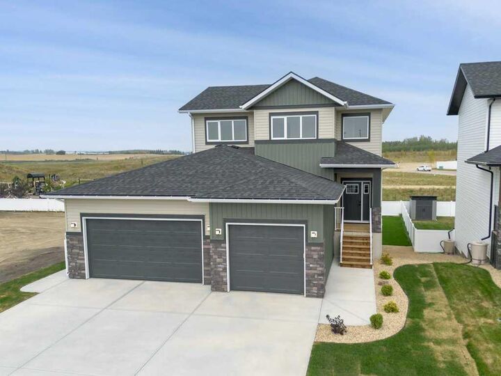 Property Photo: 10 Aura Drive AB T4M 0N3