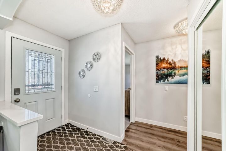Property Photo: 5107 Rundleview Road NE AB T1Y 1J5