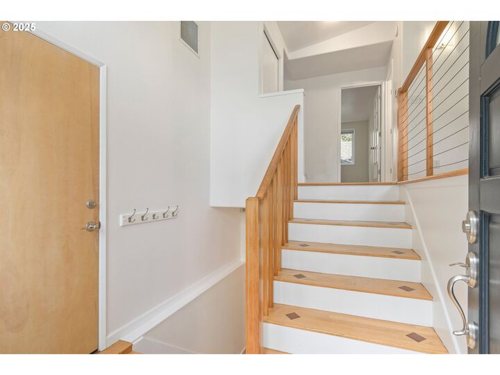 Property Photo: 3401 Videra Dr OR 97405
