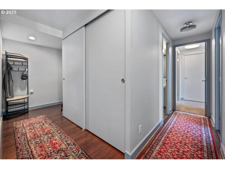Property Photo:  255 SW Harrison St 17H  OR 97201 