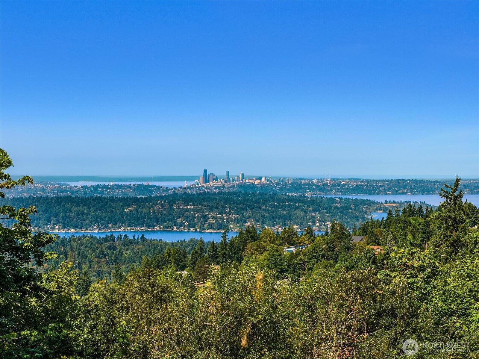 Property Photo:  5337  146th Avenue SE  WA 98006 
