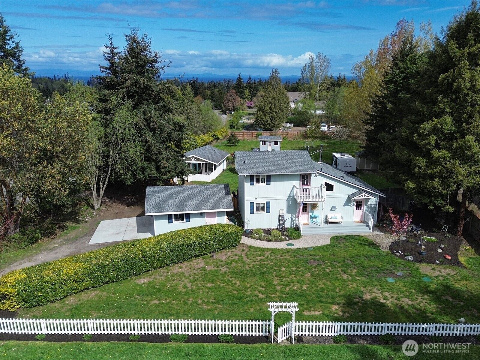 Property Photo: 410 Lake Farm Road WA 98362