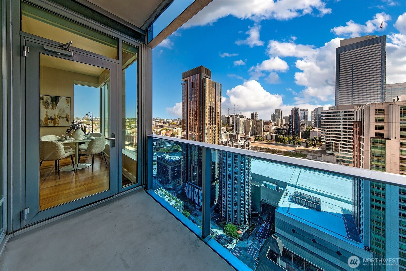 Property Photo: 737 Olive Way 2806 WA 98101