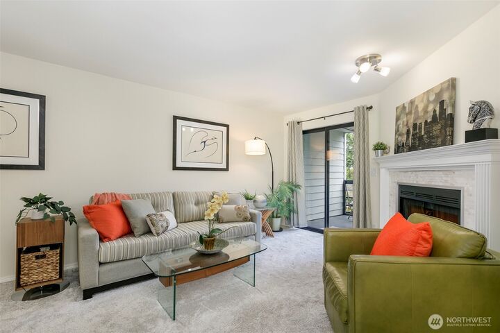 Property Photo: 710 N 160th Street B204 WA 98133