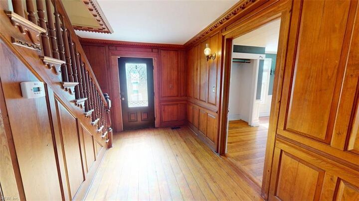 Property Photo: 212 Coppahaunk Ave VA 23890