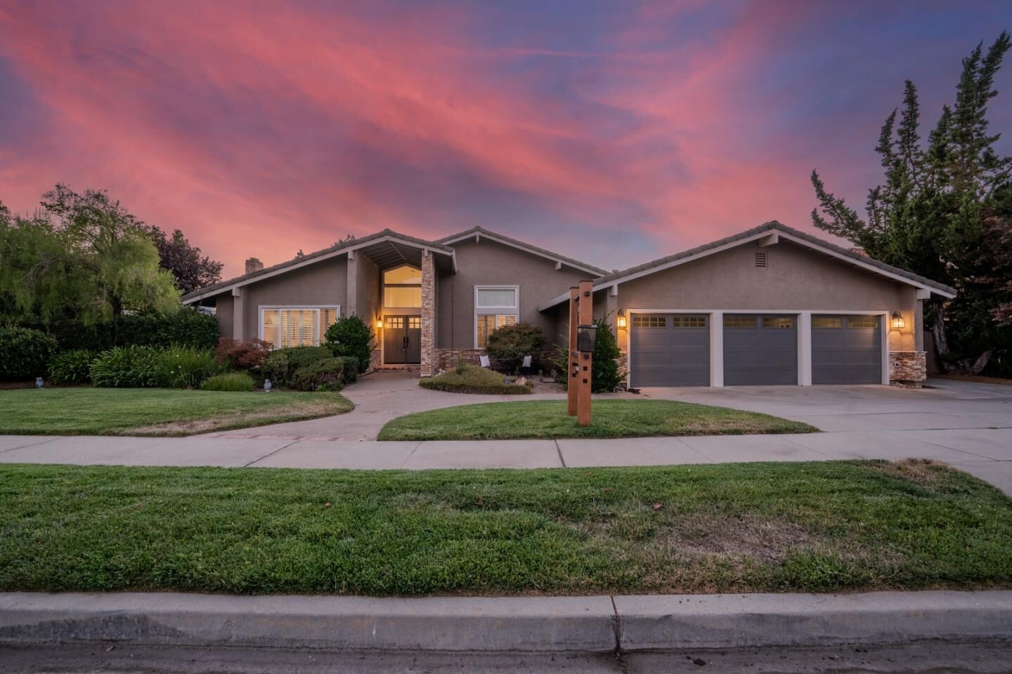 Property Photo:  3165 Meadowlands Lane  CA 95135 