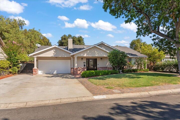 Property Photo: 14639 Berry Way CA 95124