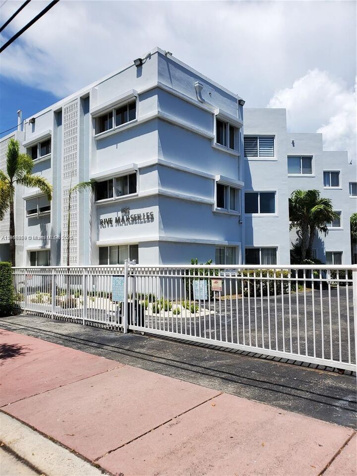 1185 Marseille Dr 209  Miami Beach FL 33141 photo