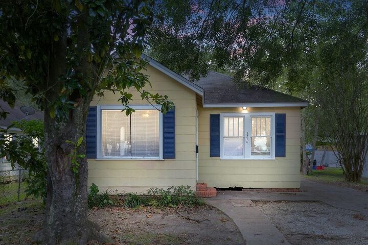 Property Photo: 2214 Stanton Street LA 70601