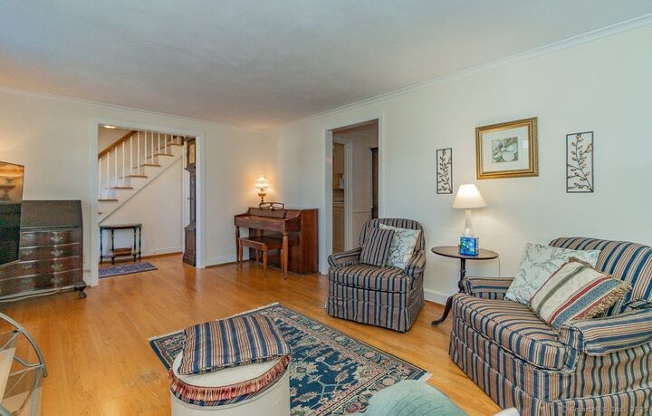 Property Photo:  81 Southwood Road  CT 06111 