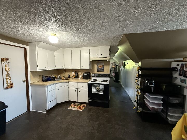 Property Photo:  56 Ingraham Place 4  CT 06010 