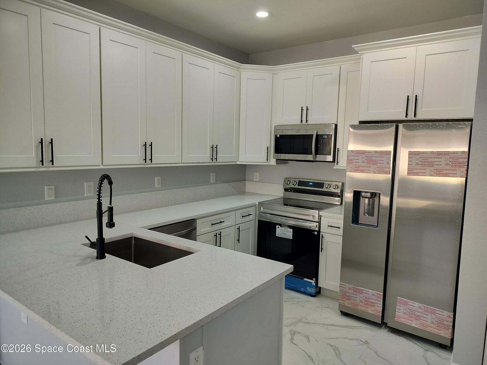 Property Photo: 826 Middleton Drive SW FL 32962