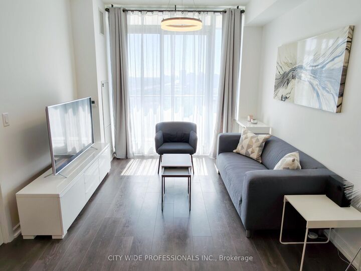 Property Photo: 38 Forest Manor Road 1208 ON M2J 0H4
