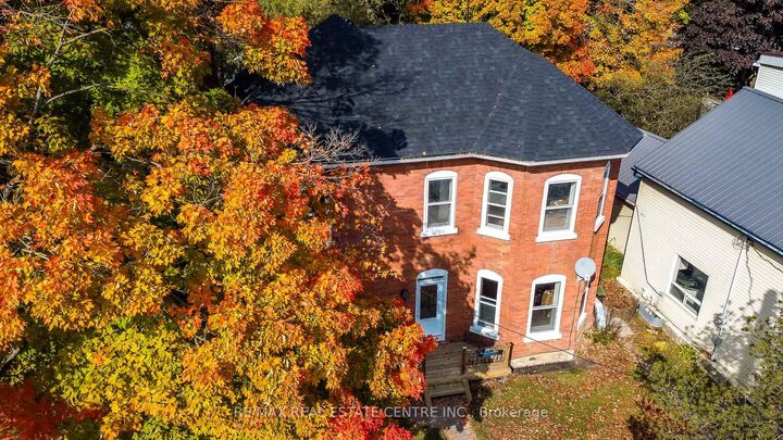 Property Photo:  154 Main Street W  ON L0N 1S3 