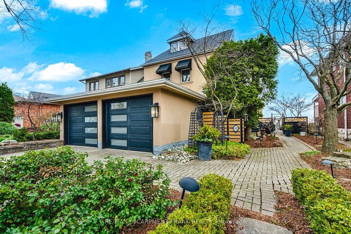 Property Photo:  91 Mountain Park Avenue  ON L9A 1A1 