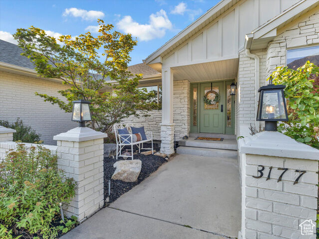 Property Photo: 3177 E Fur Hollow Dr UT 84092