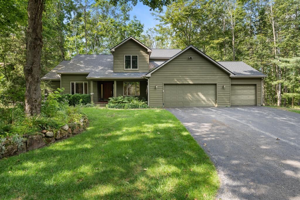 Property Photo: 1145 Woodridge Drive MI 49770