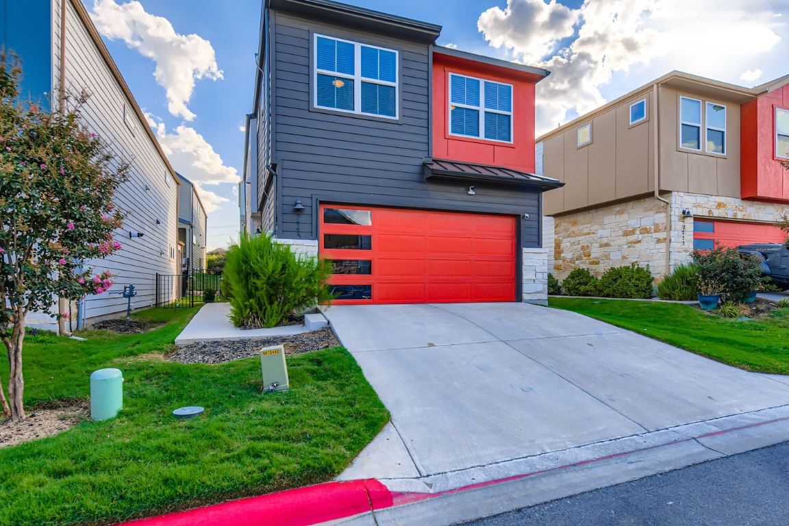 Property Photo: 7113 Terrazzo Cottage Court 28 TX 78744
