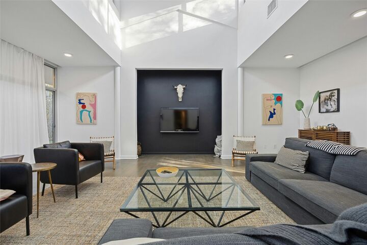 Property Photo:  2909 Stratford Drive  TX 78746 