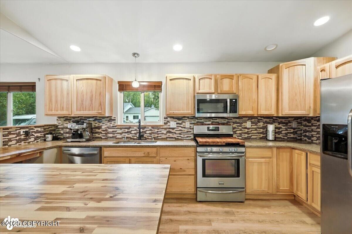 Property Photo: 7040 W Sandvik Drive AK 99623