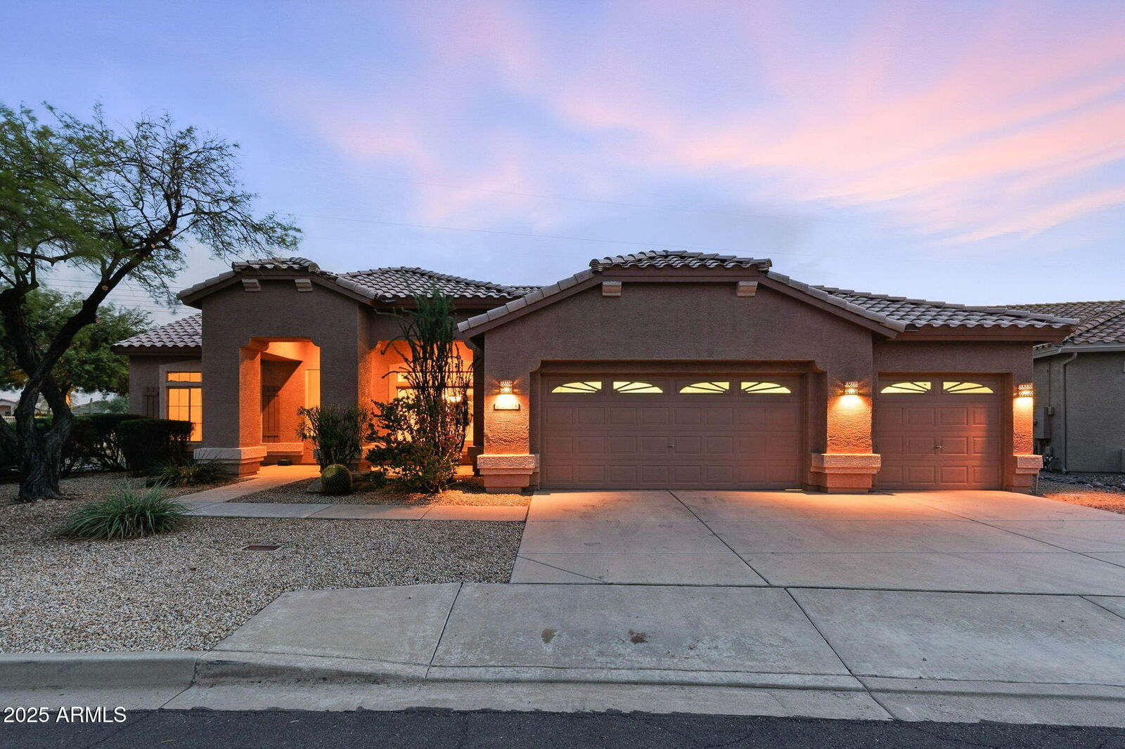 Property Photo:  6298 S Sandtrap Drive  AZ 85118 