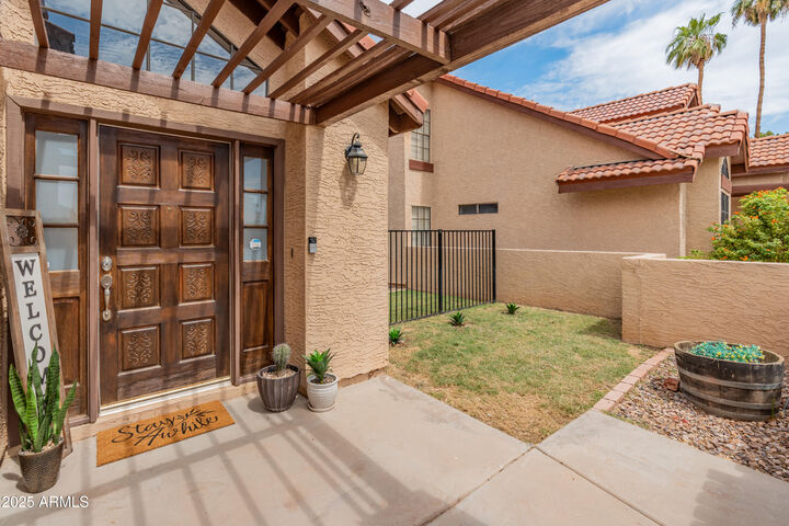 Property Photo:  1824 E Secretariat Drive  AZ 85284 