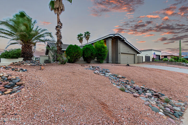 Property Photo: 15821 E Thistle Drive AZ 85268