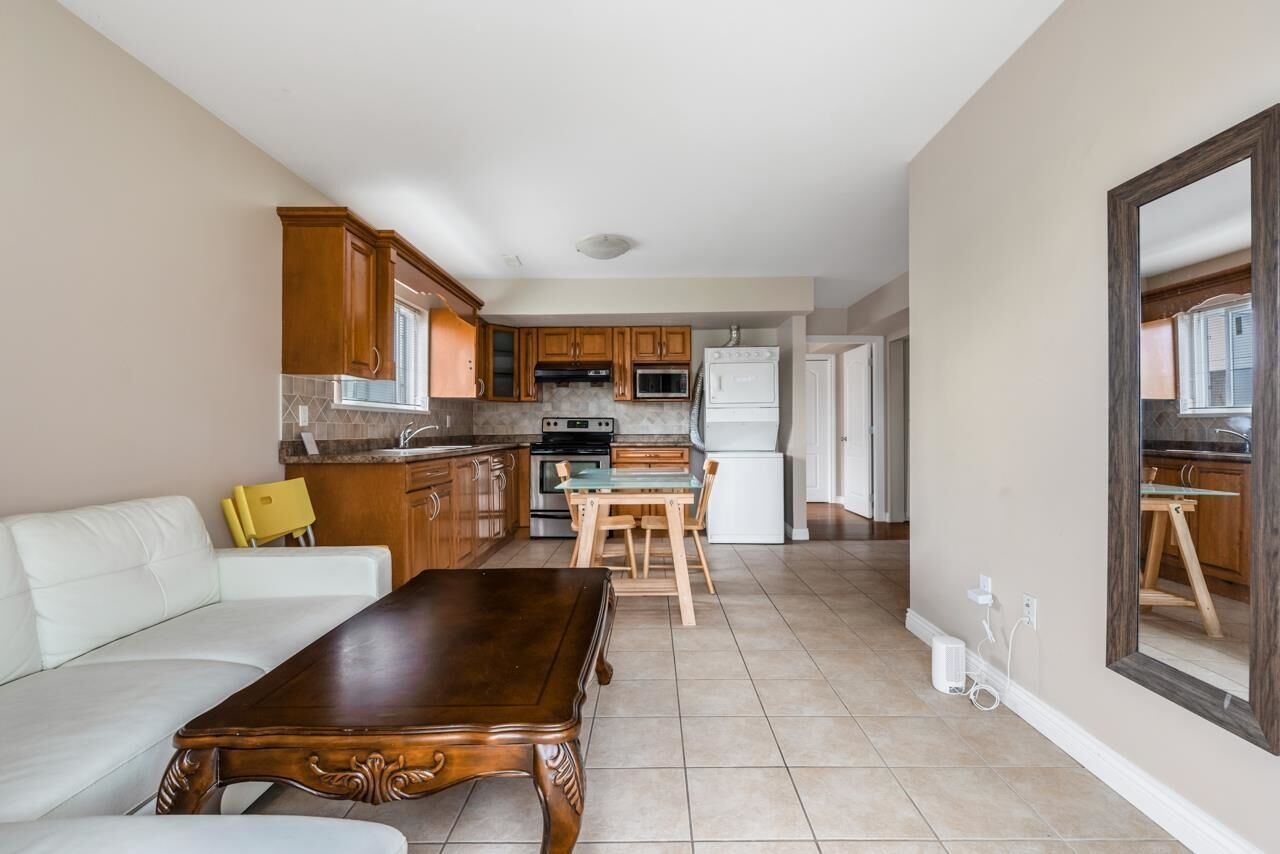 Property Photo:  87xx No. 5 Road  BC V6Y 2V5 