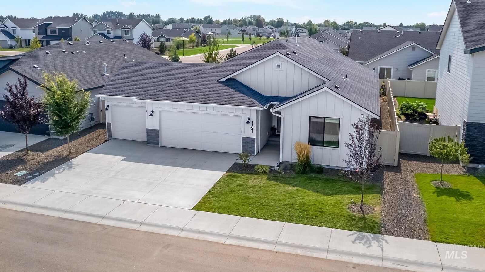 Property Photo:  11841 W Meadowbreeze St  ID 83669 