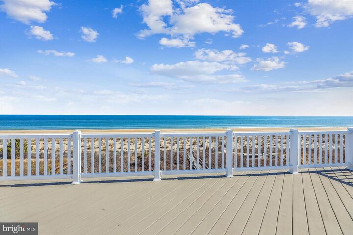 54 S Atlantic Avenue  Bethany Beach DE 19930 photo