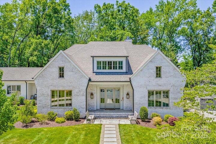 2421 Knollwood Road  Charlotte NC 28211 photo