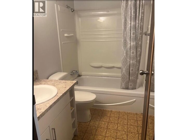 Property Photo: 150 Skaha Place 213 BC V2K 7K1