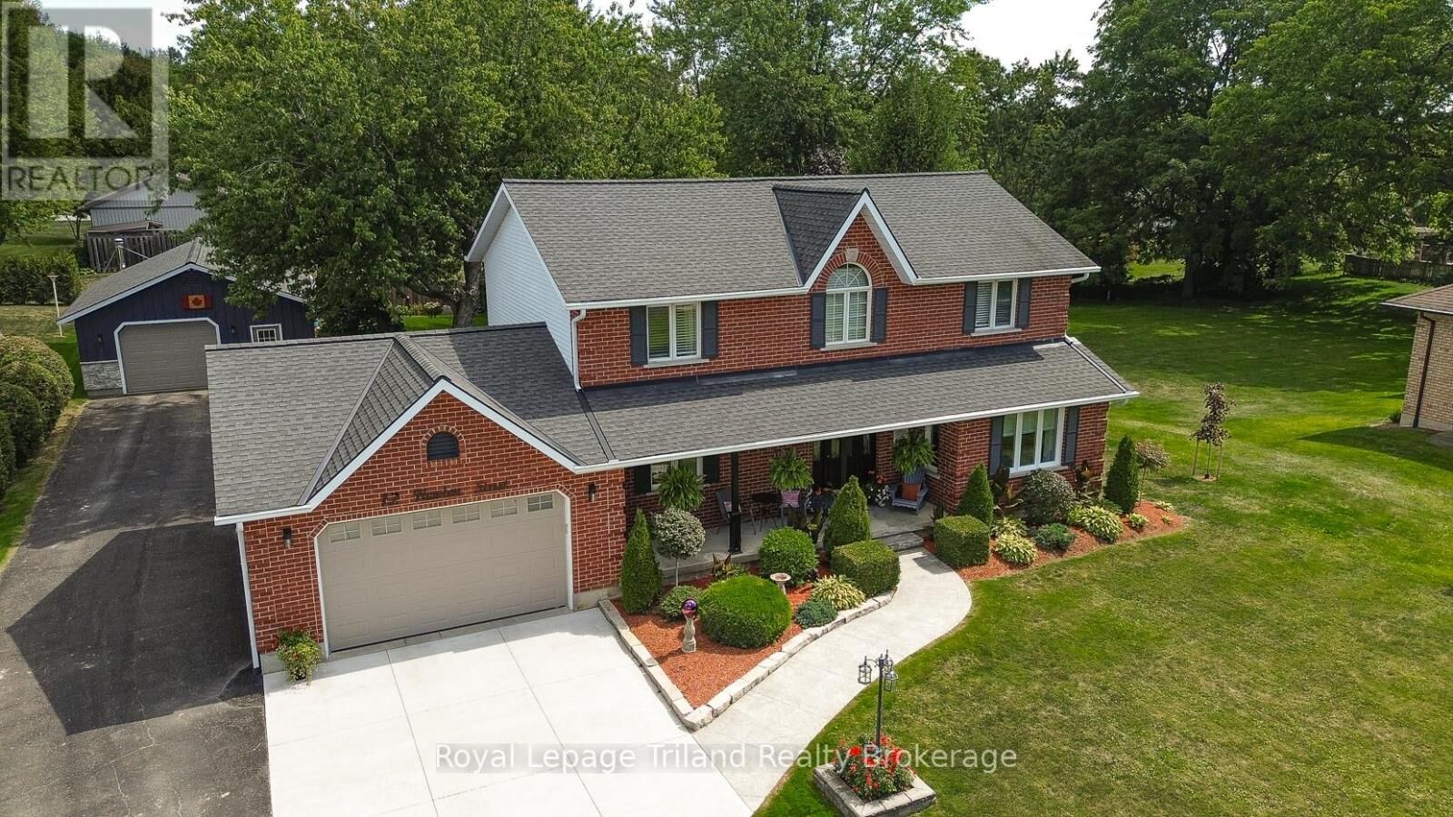 Property Photo:  12 Newton Street  ON N5C 3J5 