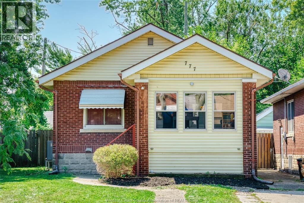 Property Photo:  777 Randolph Avenue  ON N9B 2T7 