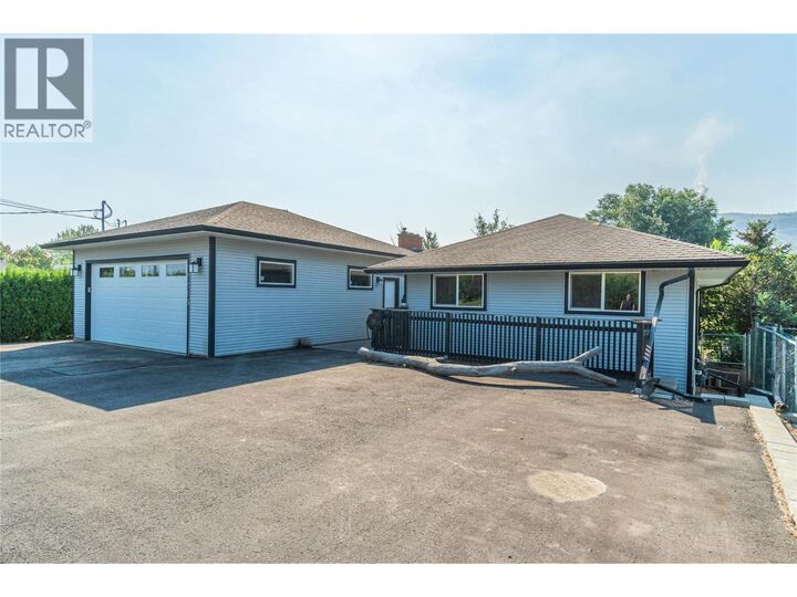 2215 Barbara Avenue  Kamloops BC V2B 4J4 photo