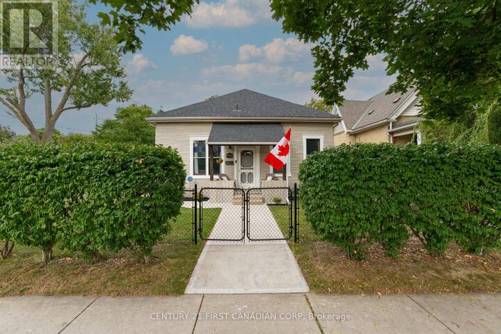 Property Photo: 217 Waterloo Street ON N6B 2N2