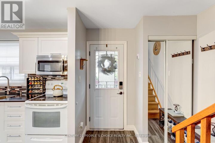 Property Photo: 13 Jeffrey Street ON L6S 2M9