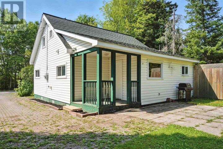 Property Photo:  142 St. Patrick St  ON P6C 3S5 