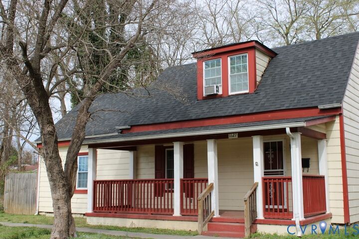 Property Photo: 1127 Upper Appomattox Street VA 23803