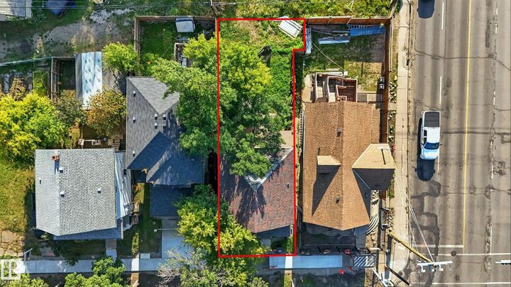 Property Photo: 10730 92 Street NW AB T5H 1V4