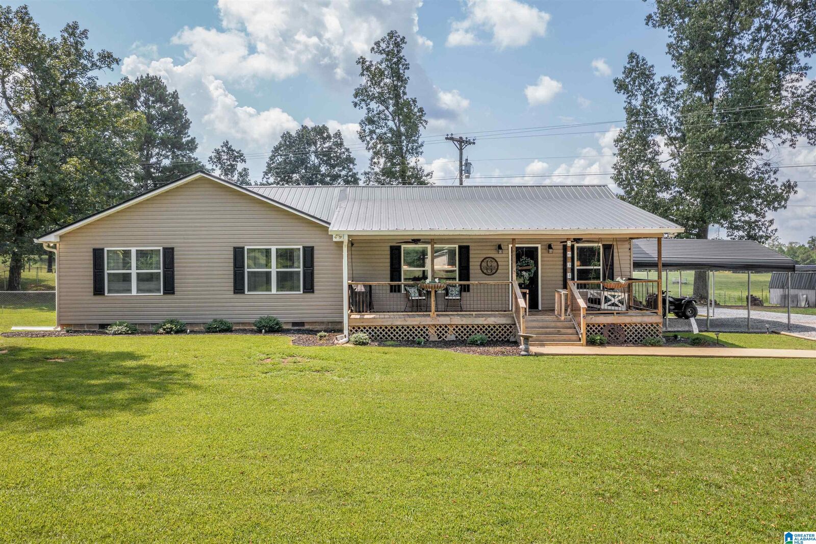 Property Photo: 2634 Oak Grove Road AL 35905