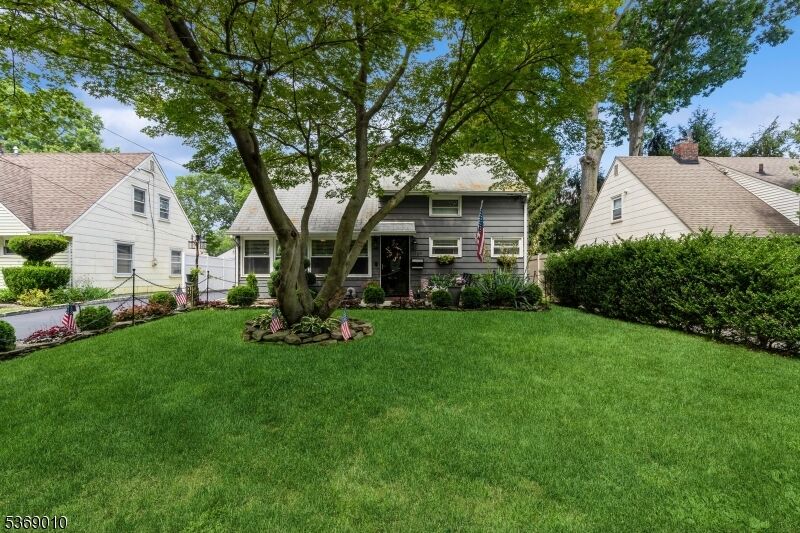 Property Photo:  1169 Briarcliff  NJ 07065 