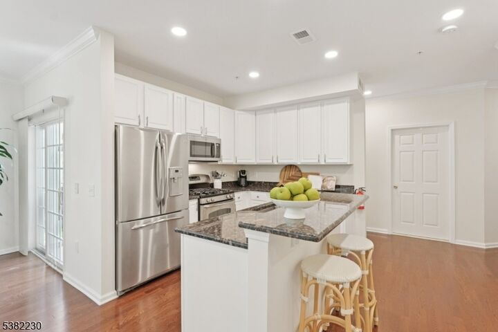 Property Photo: 24 Lara Pl NJ 07059