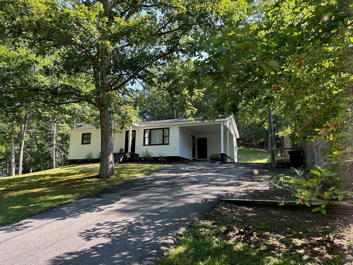 Property Photo:  228 Rip Van Winkle Rd  WV 24986 